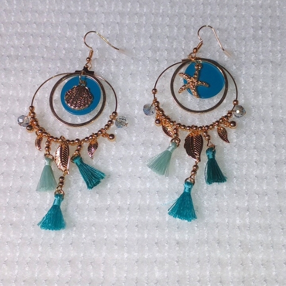 Vintage Dangling Earrings - Picture 1 of 3